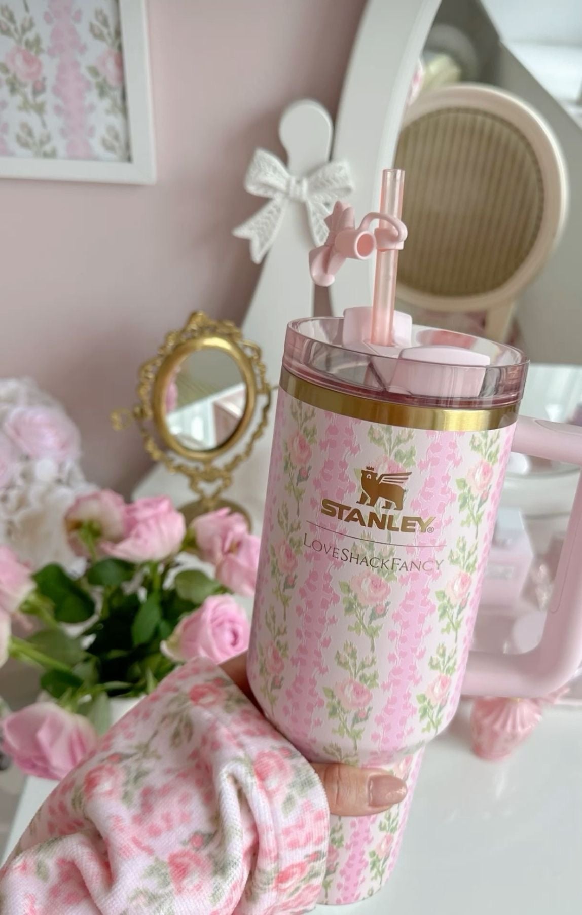 STANLEY x LOVESHACKFANCY 40 oz PINK BLOOMING HEIRLOOM QUENCHER(Premium imported Quality)